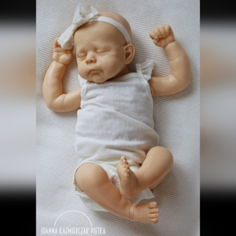 SOLD!!! Realistic Reborn Eric/Erica w/COA ❤️